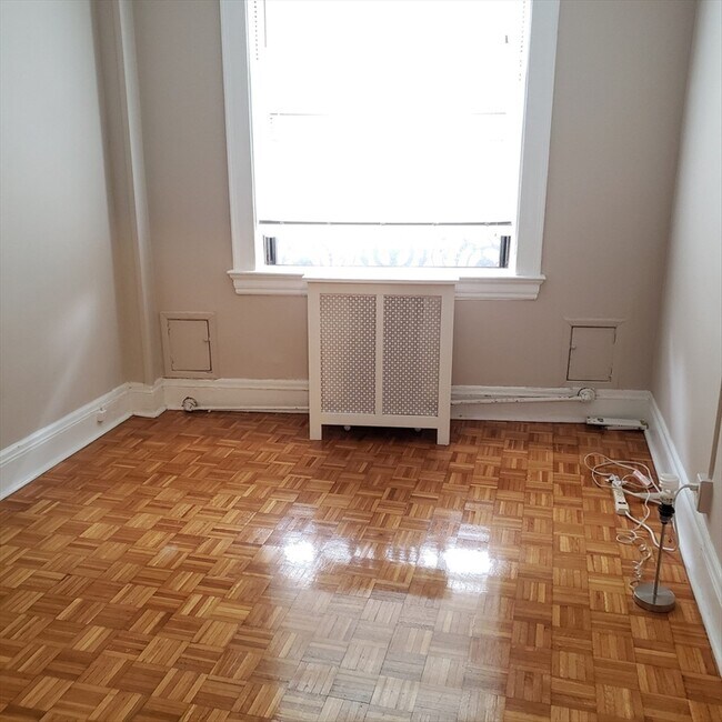 Foto del edificio - 24 Beacon St