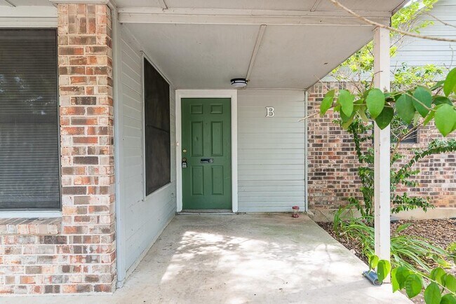 Building Photo - 2906 Jadewood Ct