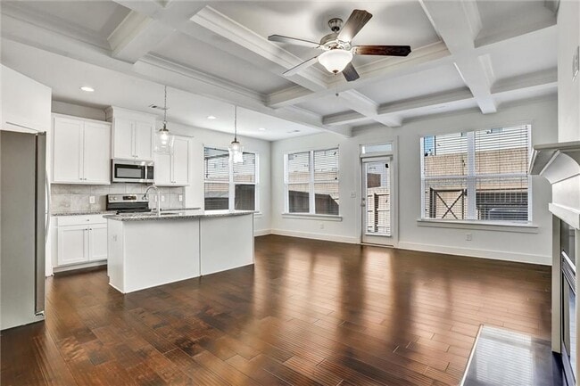 Building Photo - 2240 Mulsanne Dr