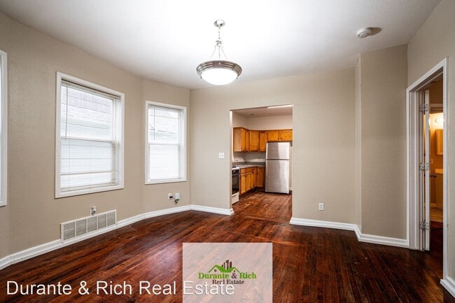 Foto del edificio - 3 br, 1 bath House - 3313 N Holton Ave