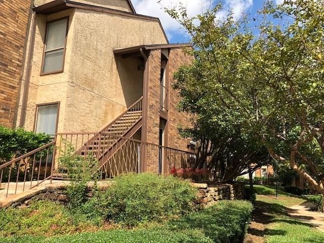 Primary Photo - 1301 Willoughby Ln
