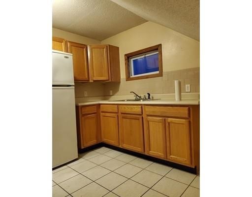 Building Photo - 875 Locust St