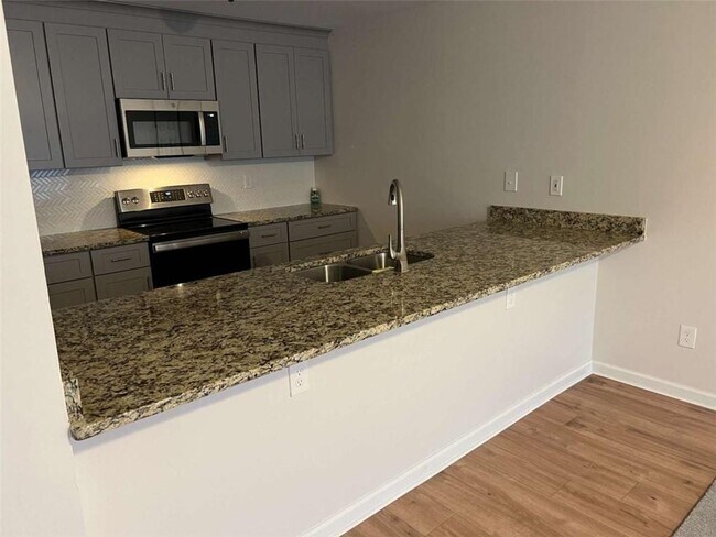 Foto del edificio - 17 Carey Ct