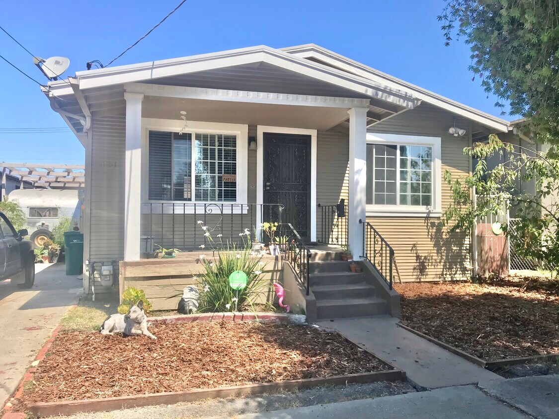 Foto principal - 1151 60th Ave