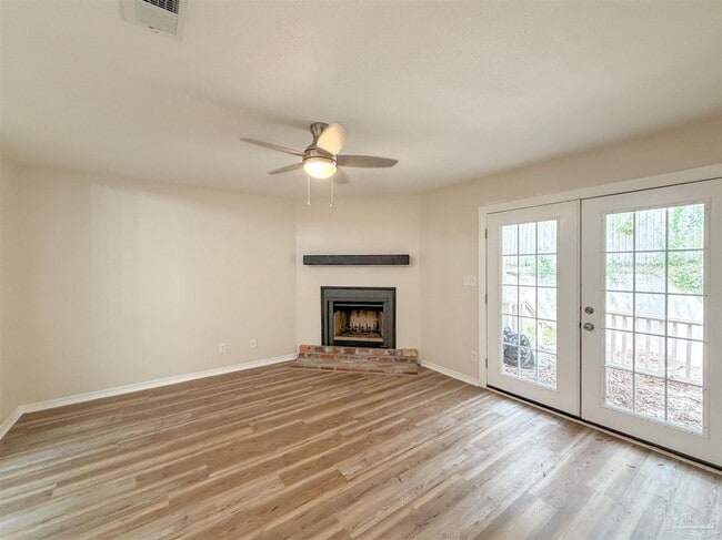 Building Photo - 4221 Brookside Dr