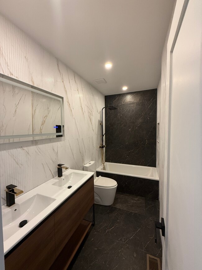 Building Photo - 114-41-141 179th St