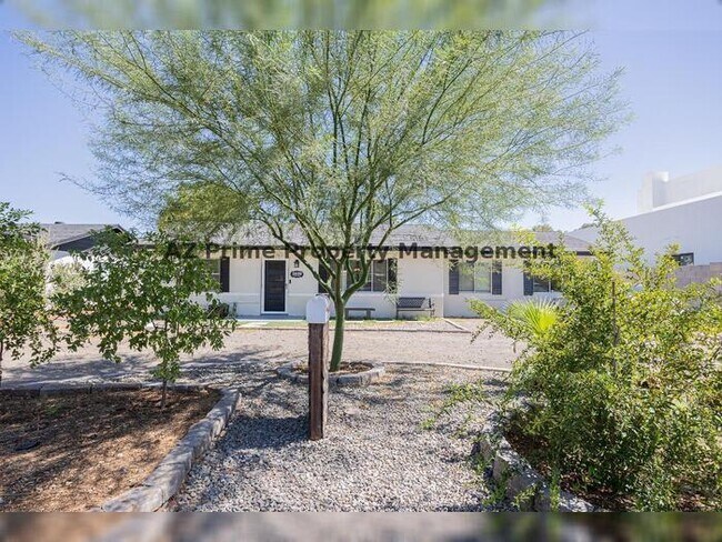 Building Photo - 3839 N 33RD ST, PHOENIX AZ