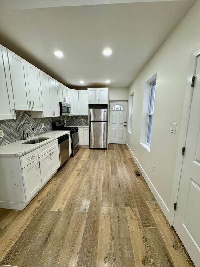 Foto del edificio - Recently Renovated Home in One of Philadel...