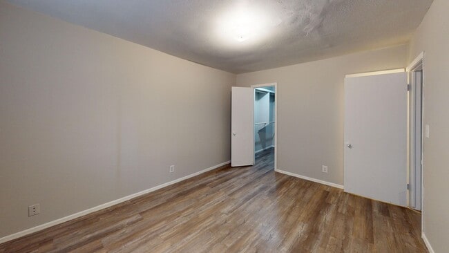 Interior Photo - Autumn Ridge