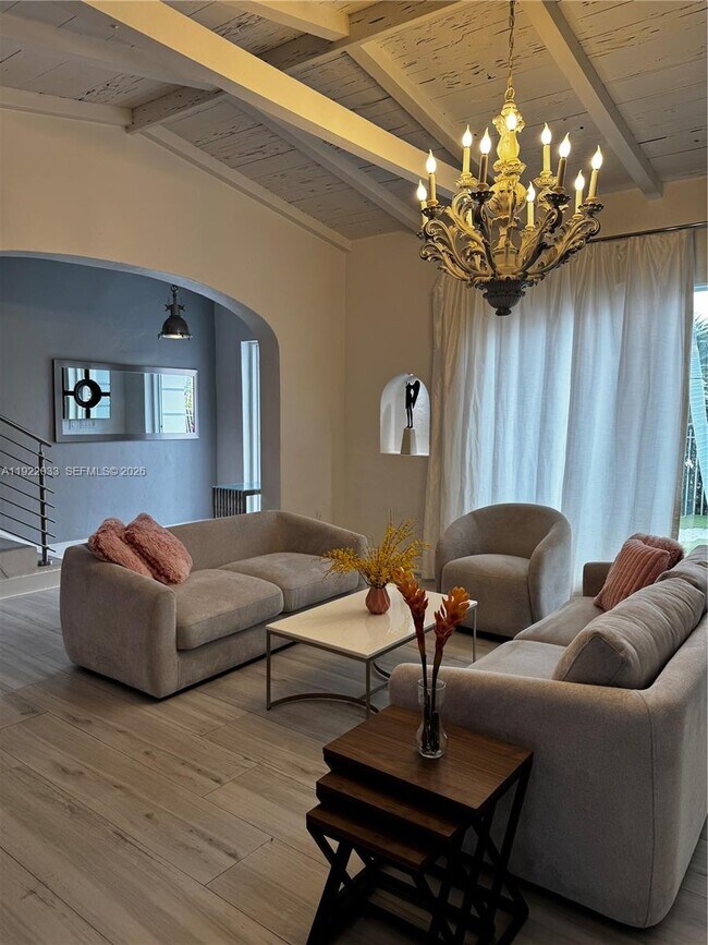 Foto del edificio - 3470 Sheridan Ave