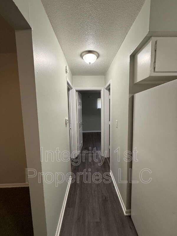 Foto del edificio - 5613 E 28th St