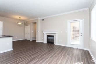 1BR, 1BA - Venice - Regatta