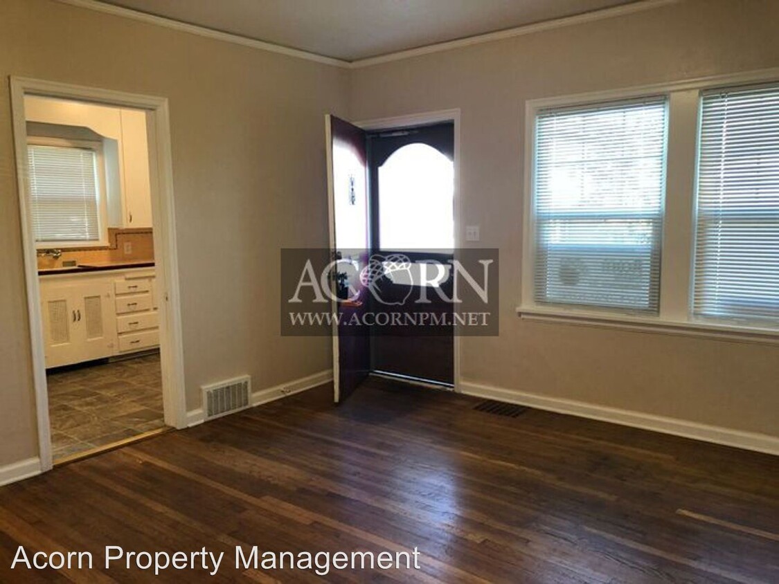 Primary Photo - 2046 NW Overton St