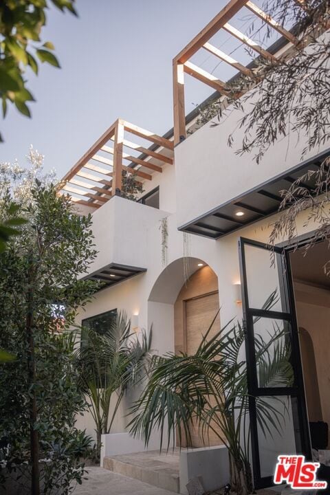 Building Photo - 6546 Colgate Ave