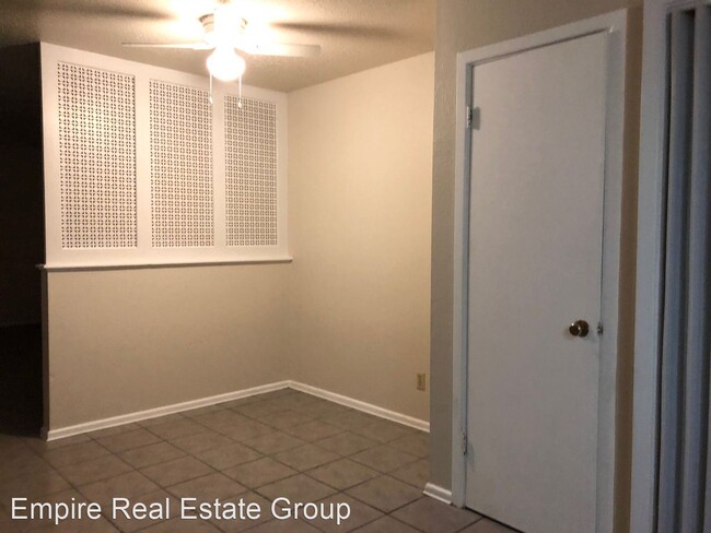 Building Photo - 2 br, 1 bath House - 727 W. Silver