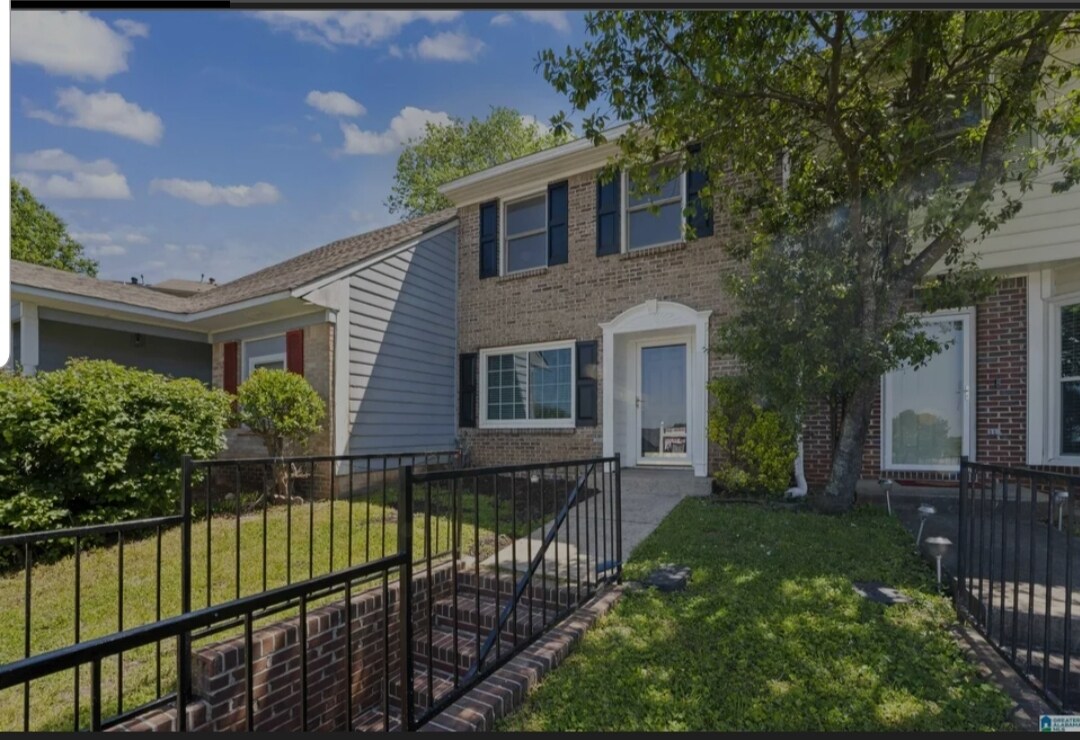 4704 Cheshire Cir, Birmingham, AL 35235 Townhome Rentals in