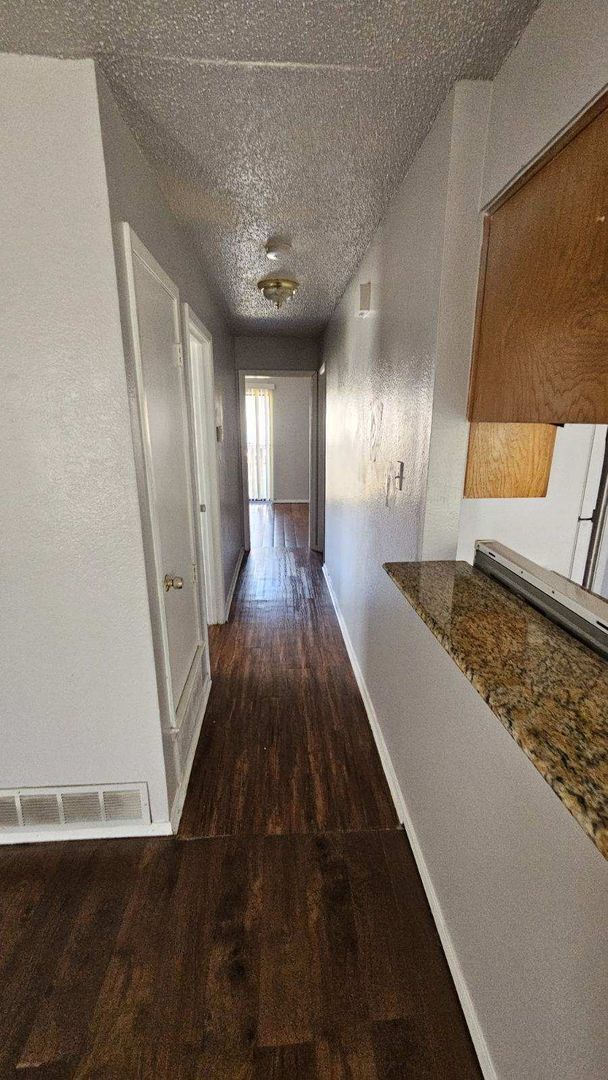 Building Photo - 4904 Brianhill Dr