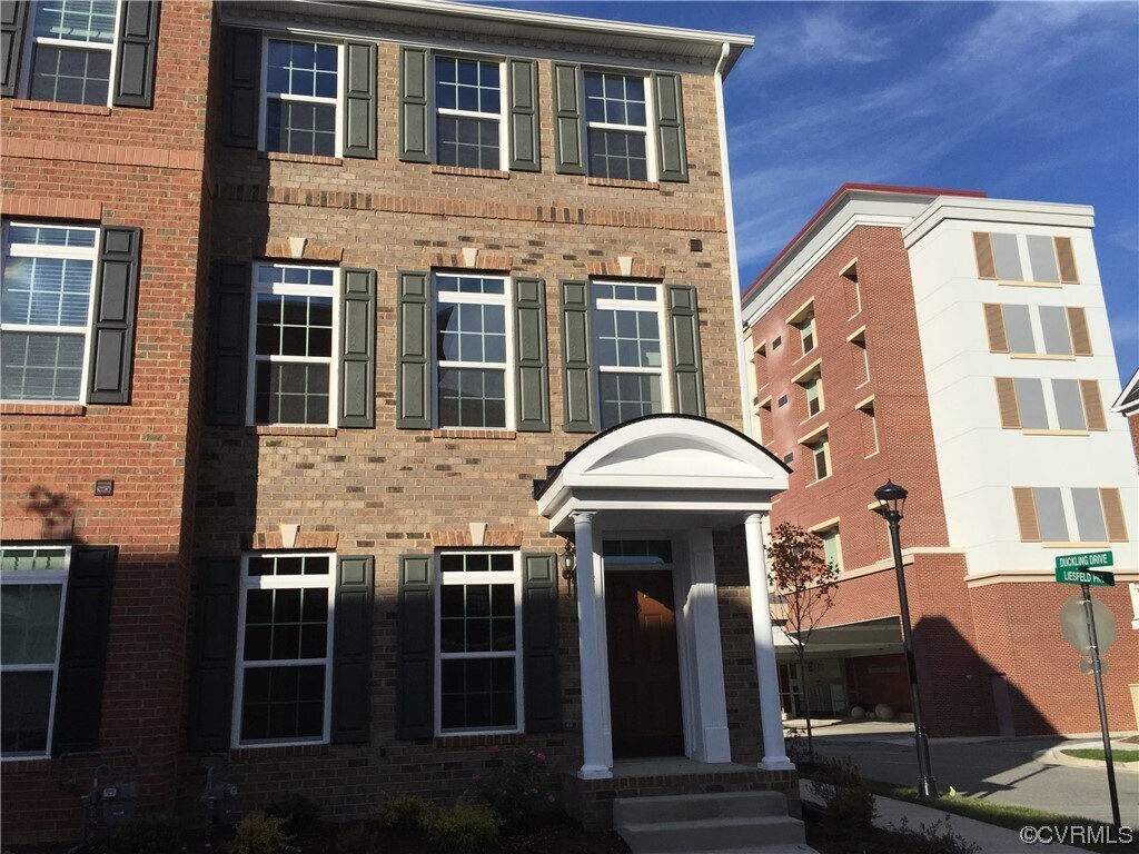 2300 Liesfeld Parkway, Glen Allen, VA 23060 Condo for Rent in Glen