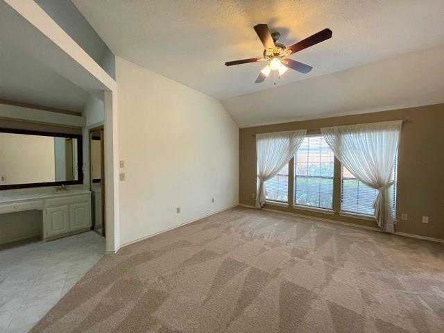 Foto del edificio - 1349 Barclay Dr