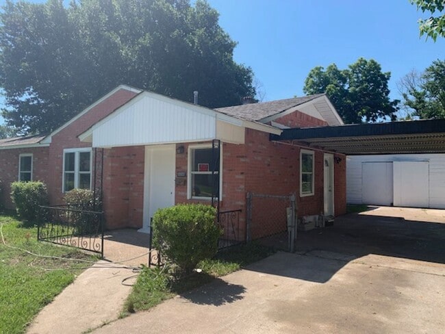 Building Photo - 2931 Grassmere St