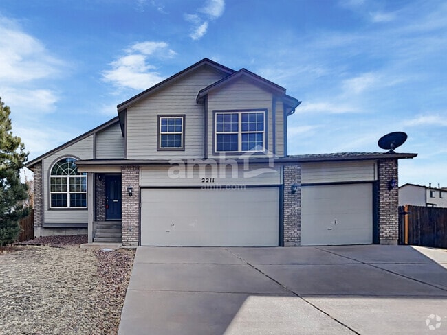 Building Photo - 2211 Pinyon Jay Dr