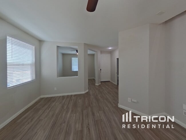 Building Photo - 72 Japonica Ave