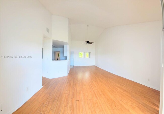 Foto del edificio - 3445 NW 44th St