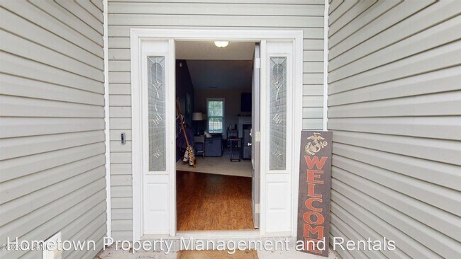 Building Photo - 3 br, 2 bath House - 813 Solomon Drive
