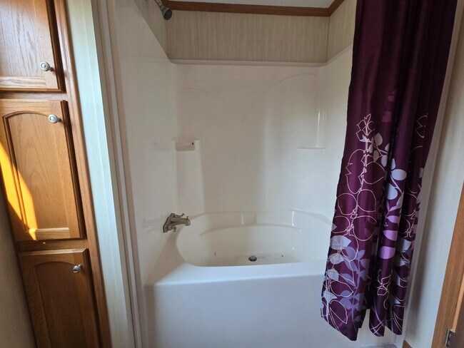 Foto del edificio - 620 Sinclair Ln