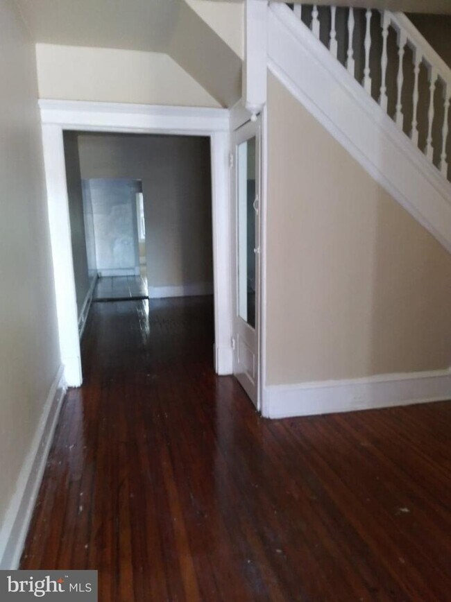Building Photo - 5614 Wyalusing Ave