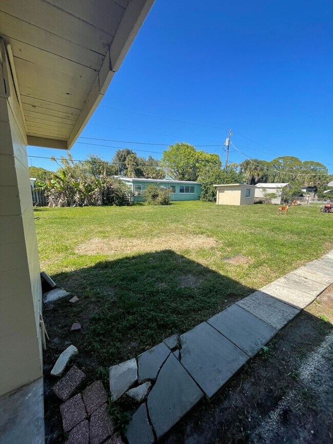 Building Photo - 2597 Stephens Dr NE