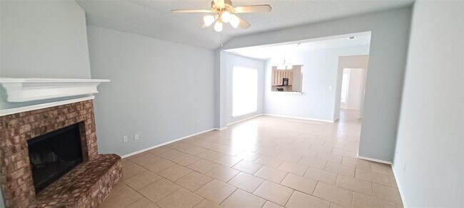 Foto del edificio - 2324 Corral Dr