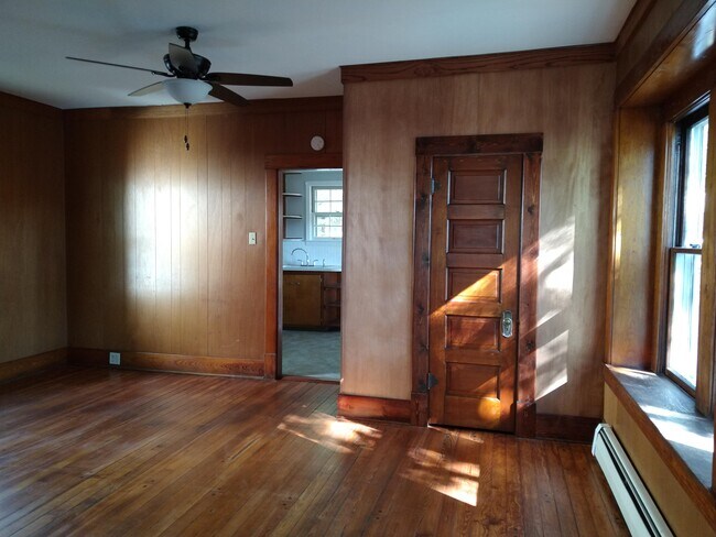 Dining Room - 412 SW Orchard St