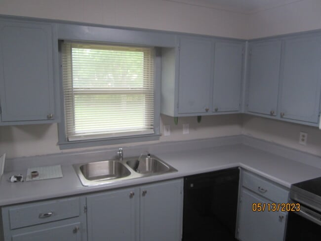 Building Photo - 517 Beaulah Ave