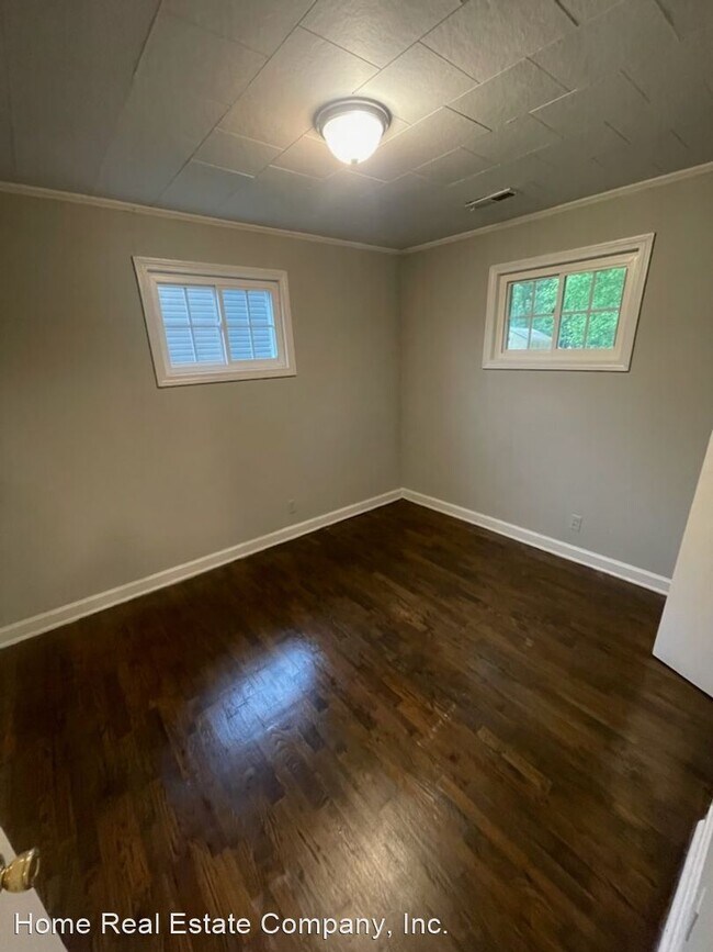 Foto del edificio - 2 br, 1 bath House - 2405 Dunbar Street