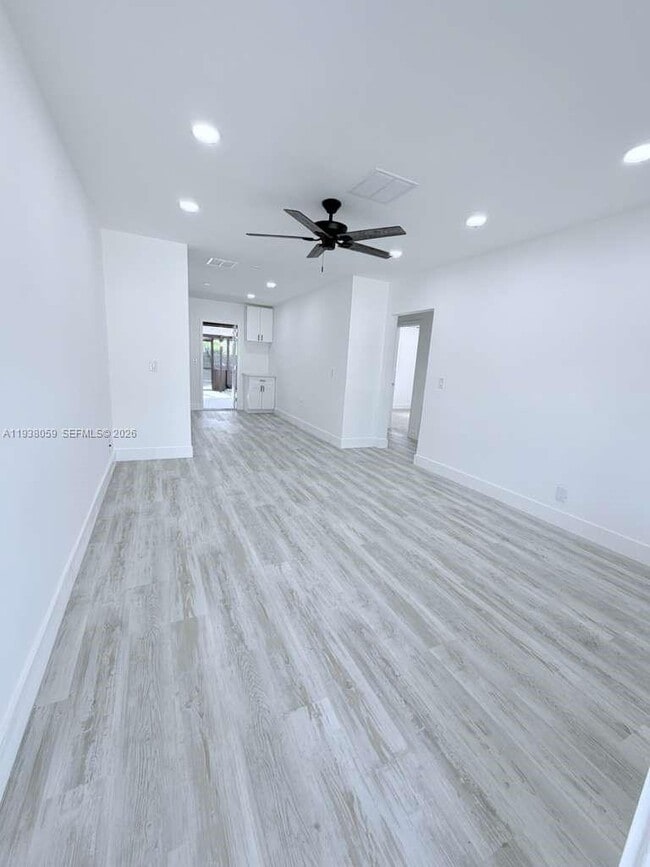 Foto del edificio - 134 SW 14th Ave