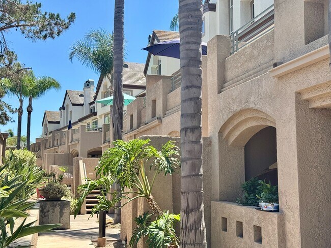 Foto del edificio - 12614 Carmel Country Rd