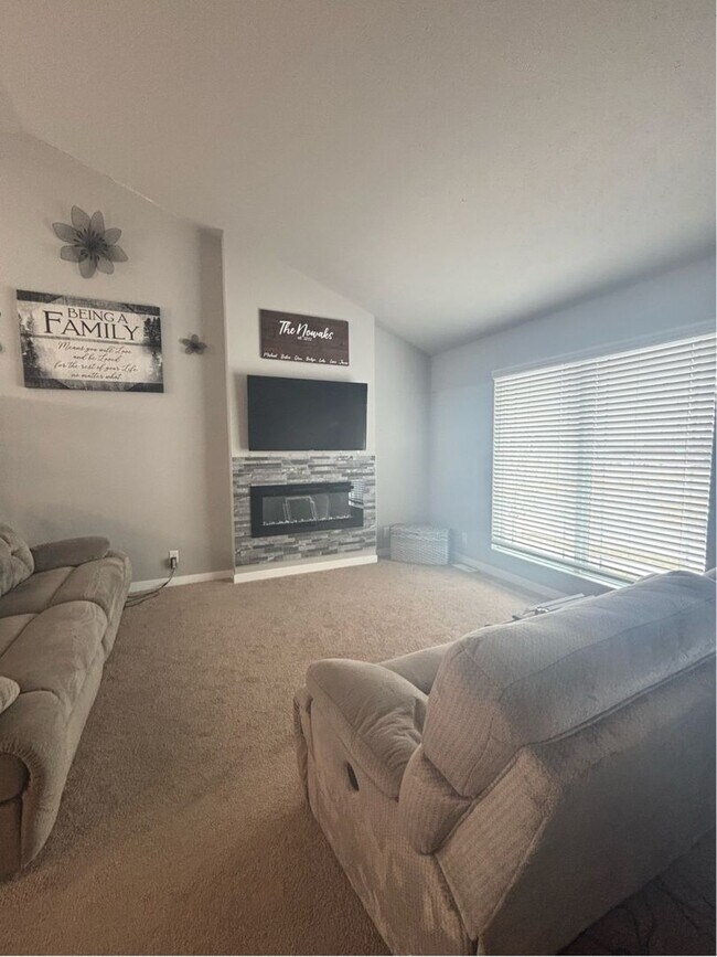 Foto del edificio - Beautiful Split-Level in BENNINGTON