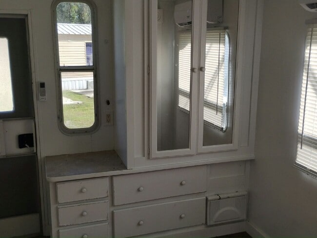 Building Photo - 925 Ponce De Leon Blvd