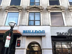 Building Photo - 954-960 Chapel St