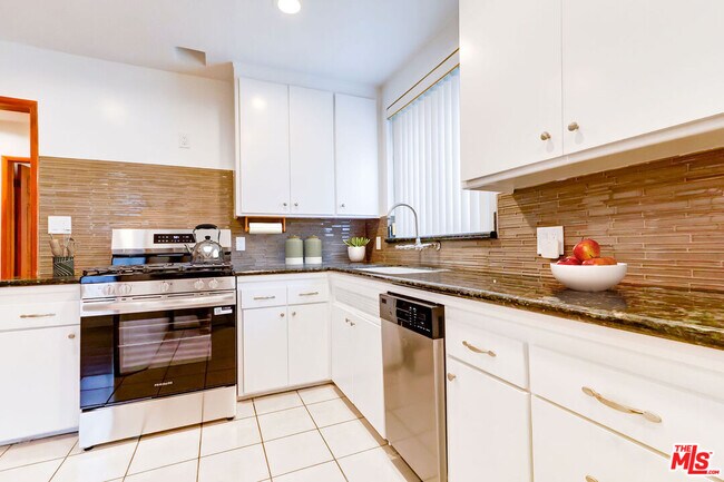 Foto del edificio - 6551 W 86th Pl