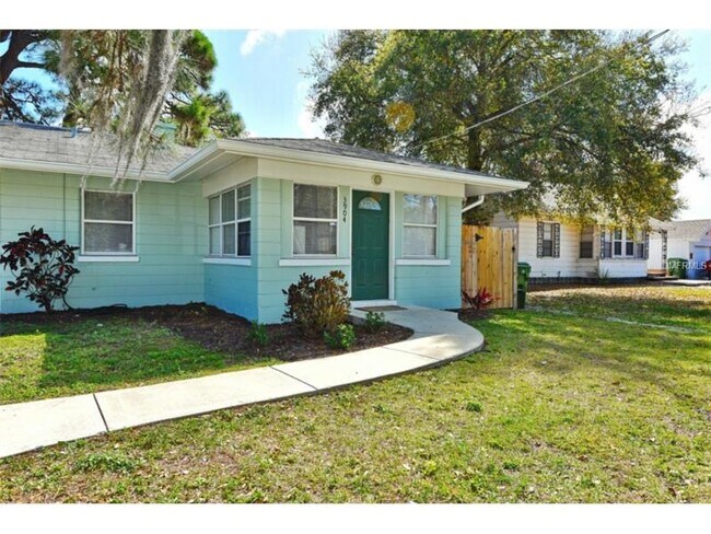 Foto del edificio - 3904 Sarasota Ave
