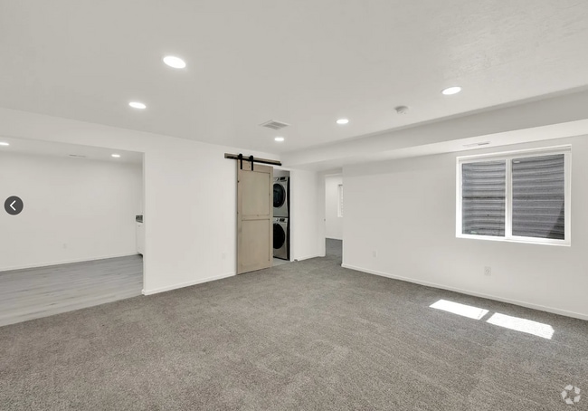 Building Photo - 11628 S Alexandria Dr
