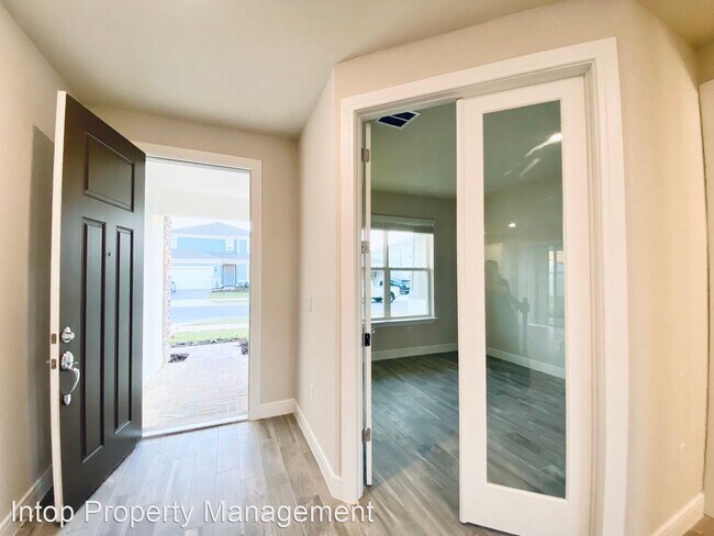 Foto del edificio - 4 br, 2.5 bath House - 4599 Gliding Wave St