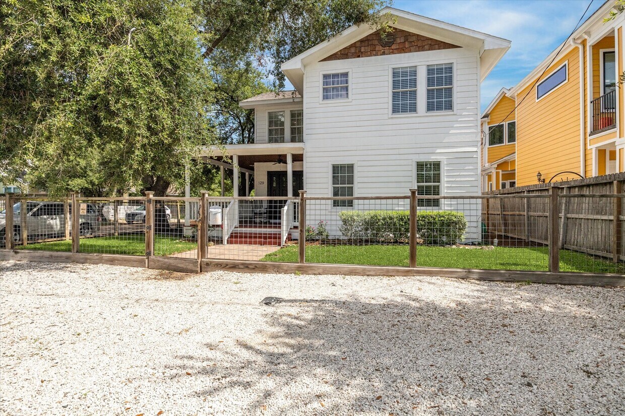 Foto principal - 529 Fugate St