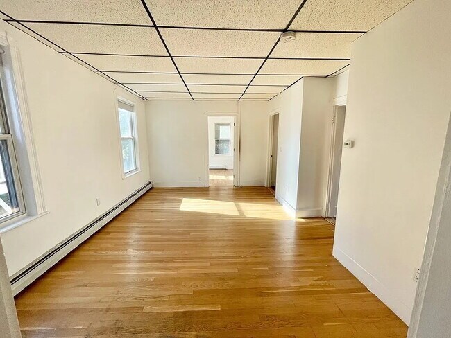 Foto del edificio - 90 Pierce St