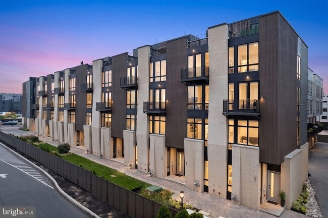 Photo - 602 N 5th Street Unit 2 Townhome