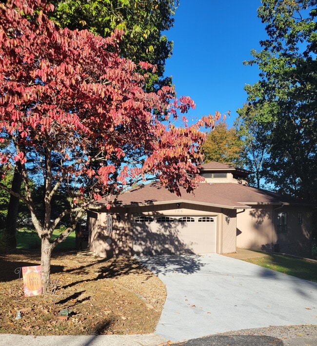 Building Photo - 166 Baltusrol Rd Building Photo - 166 Baltusrol Rd