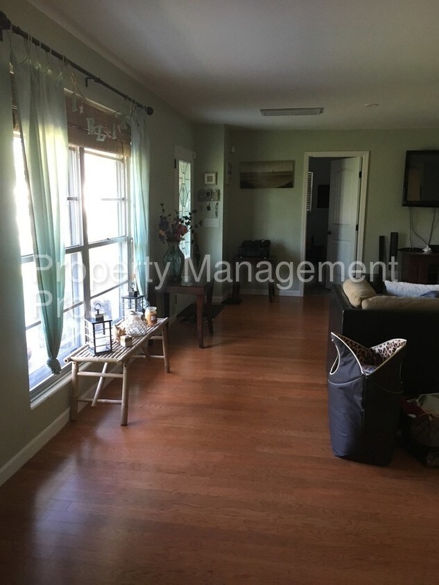 Foto principal - 1287 Tangerine Dr