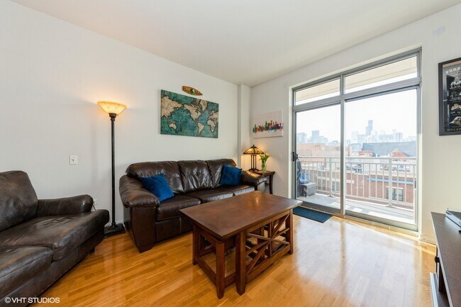 Foto del edificio - 511 W Division St